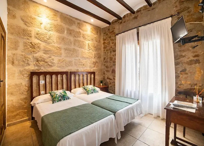 Tres Molins Albergue