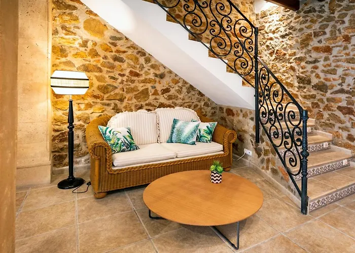Tres Molins Albergue *